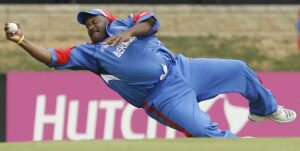 A famous picture from 2007 world cup, Dwayne Leverock executes a remarkable catch, dismissing Robin Uthappa.
